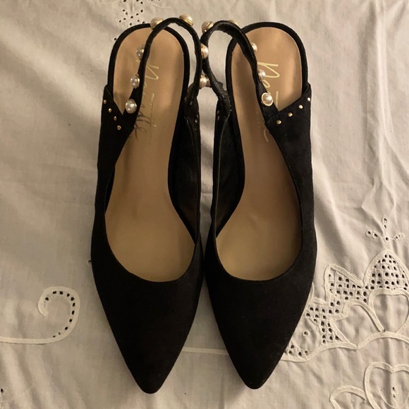 Nanette Lepore Shoes - BN Nanette Lepore black dress shoes w/pearl adornments.  Size 8, 3/12 inch heels